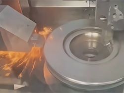 刹车盘立式车床：高效率的刹车盘加工解决方案