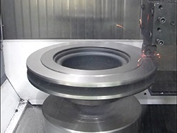 刹车盘粗精一体立车：精密切削刹车盘的效率之选